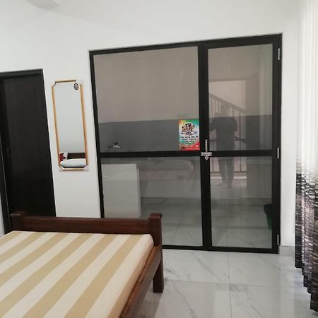 David Villa Anurâdhapura Extérieur photo