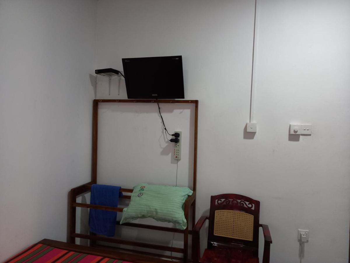 David Villa Anurâdhapura Chambre photo